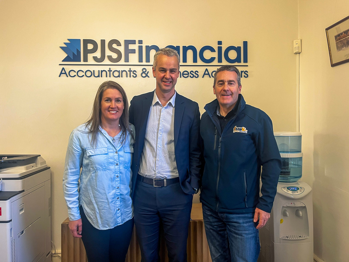 PJS Financial Donates $10,583 to Support Rural Mental Health